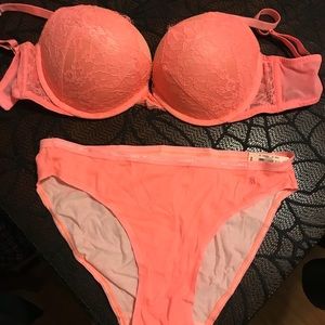 VS padded bra/panty set